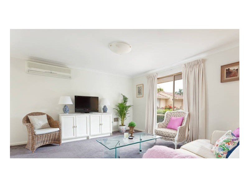 1/17 Lorikeet Court, Stirling WA 6021