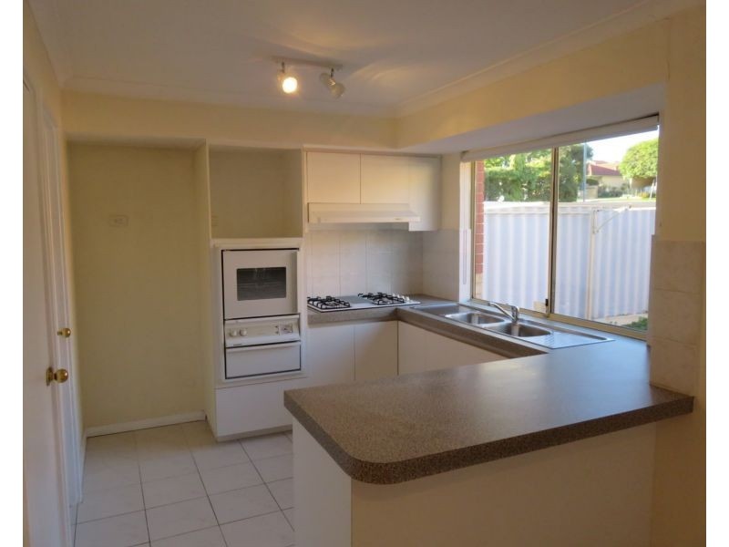 2/40 Albemarle Street, Doubleview WA 6018