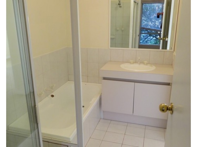 2/40 Albemarle Street, Doubleview WA 6018