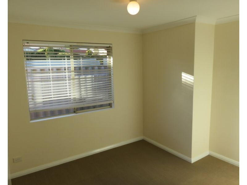 2/40 Albemarle Street, Doubleview WA 6018