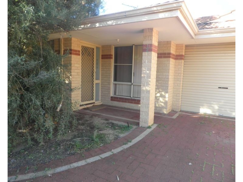 2/170 Grand Promenade, Doubleview WA 6018