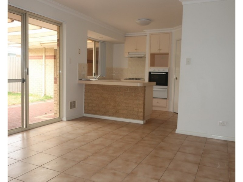 2/170 Grand Promenade, Doubleview WA 6018