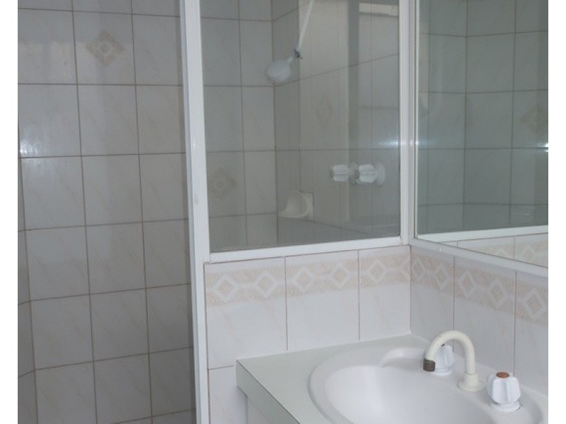 2/170 Grand Promenade, Doubleview WA 6018