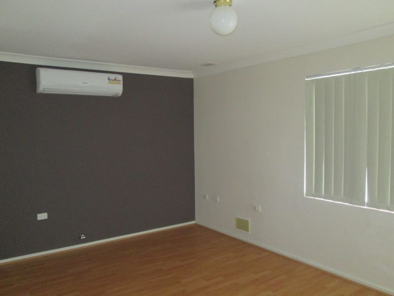 20E Roxwell Way, Girrawheen WA 6064