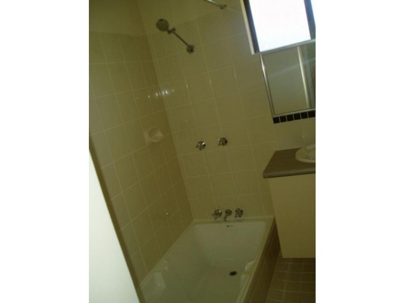 20E Roxwell Way, Girrawheen WA 6064