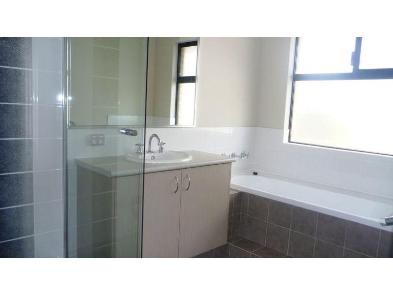 a/182 Ravenscar Street, Doubleview WA 6018