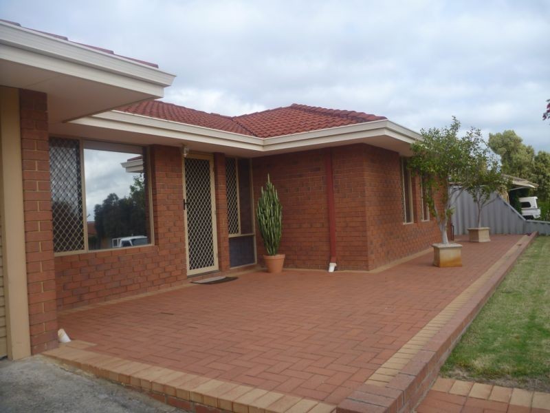 18 Pentecost Avenue, Beechboro WA 6063