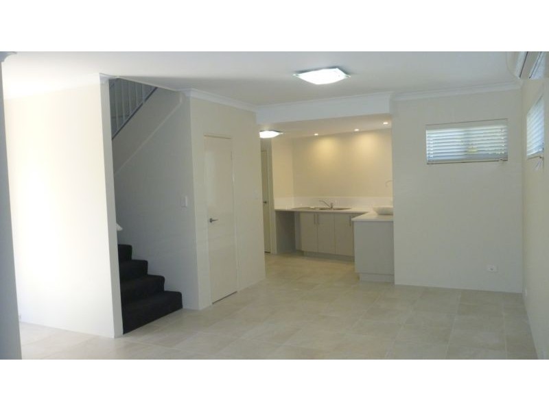 4C Hodges Street, Innaloo WA 6018