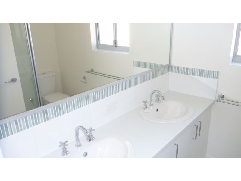 4C Hodges Street, Innaloo WA 6018