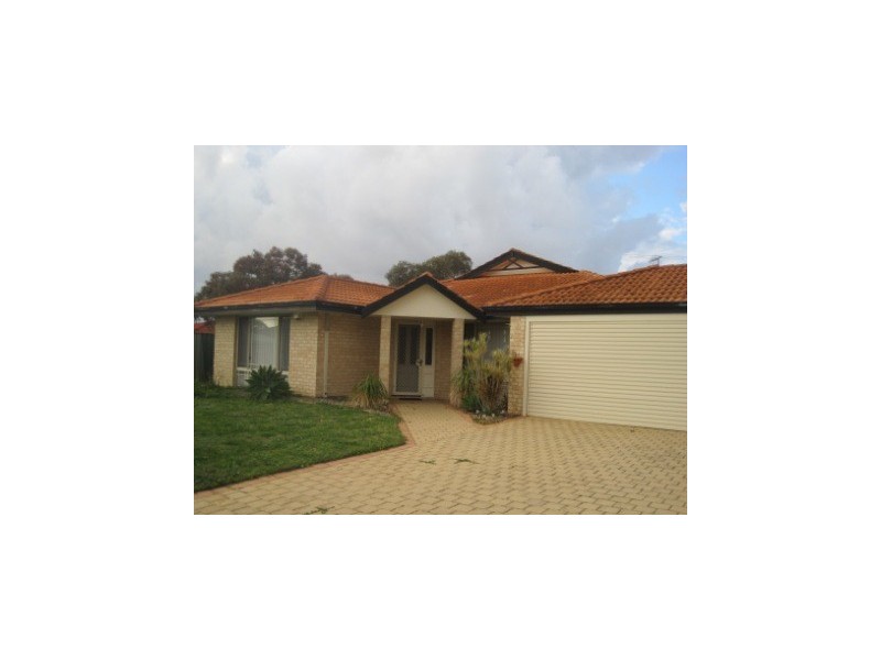 26 Carnock Way, Kinross WA 6028