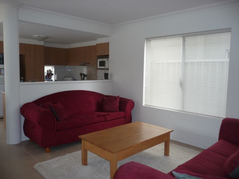 8A Dunster Road, Innaloo WA 6018