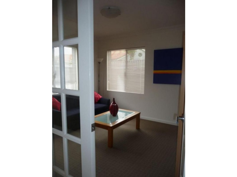 8A Dunster Road, Innaloo WA 6018