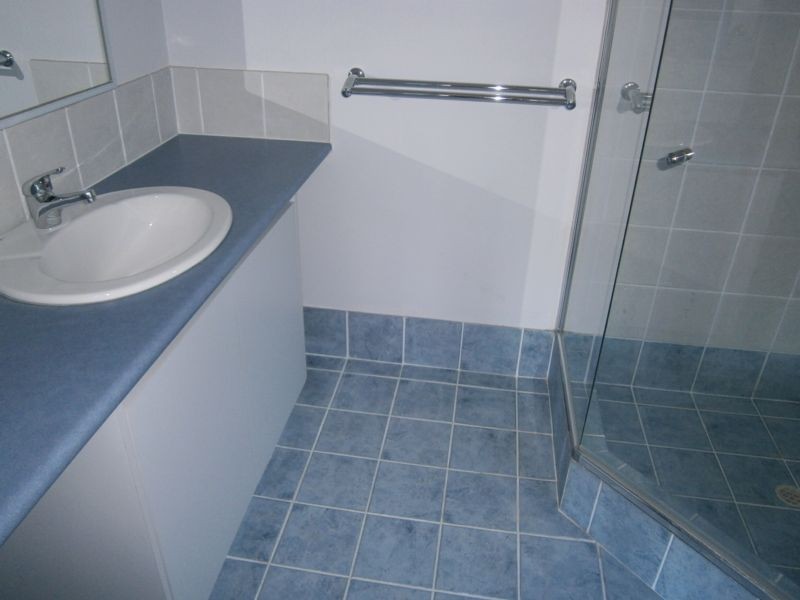 11 Allanbi Circle, Carramar WA 6031