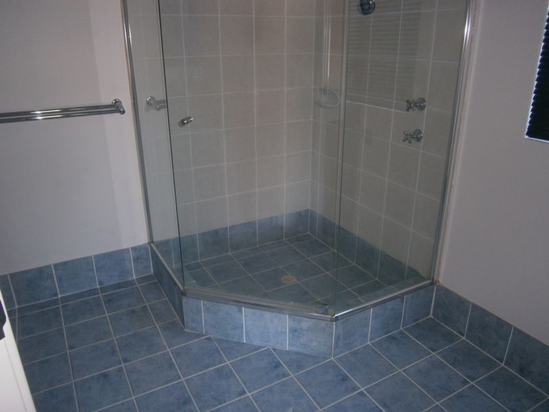 11 Allanbi Circle, Carramar WA 6031