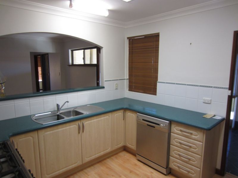 7 Scott Place, Hillarys WA 6025