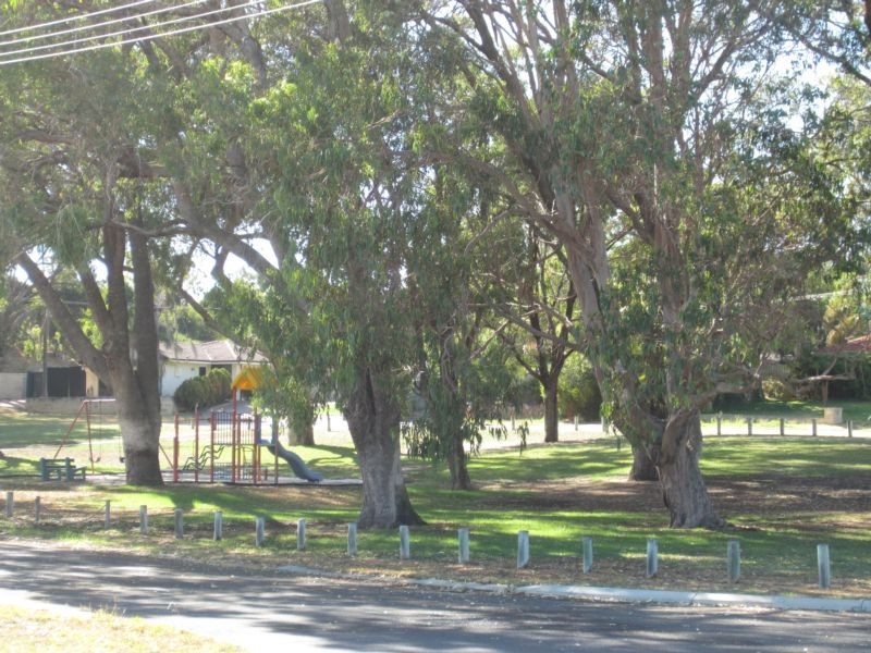 7 Scott Place, Hillarys WA 6025