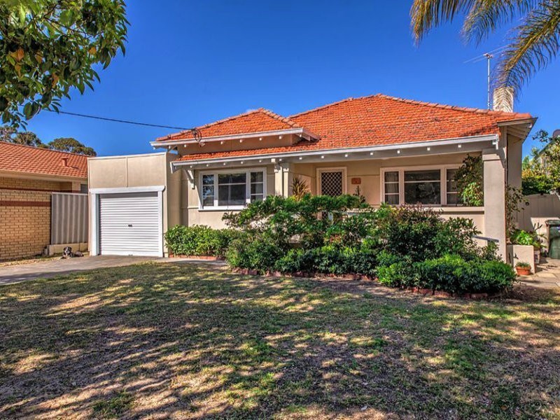 172 Grand Promenade, Doubleview WA 6018