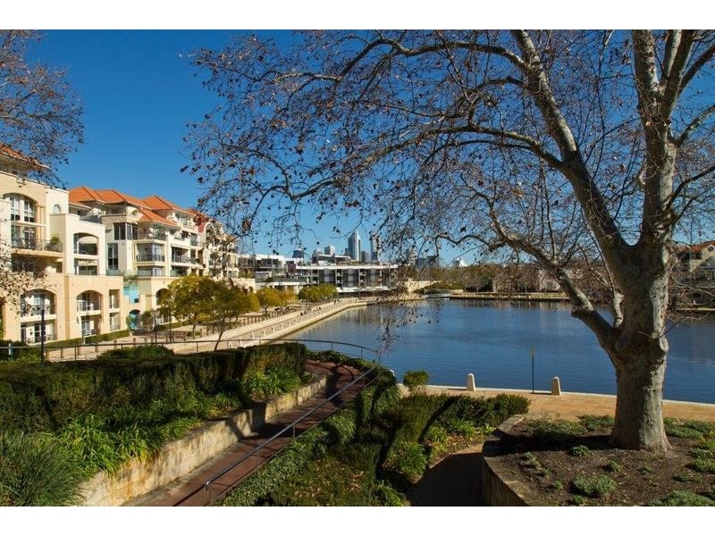 64/123 Wellington Street, East Perth WA 6004
