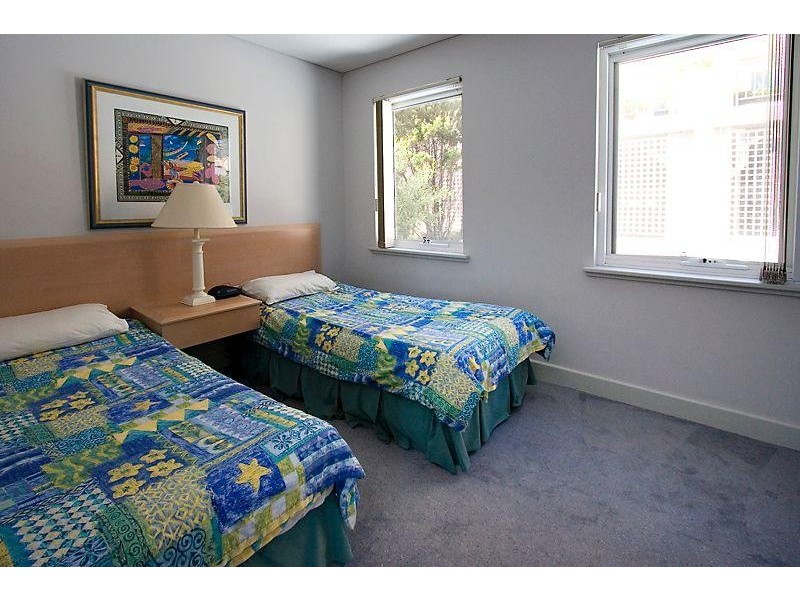 TH 9/183 West Coast Highway, Scarborough WA 6019