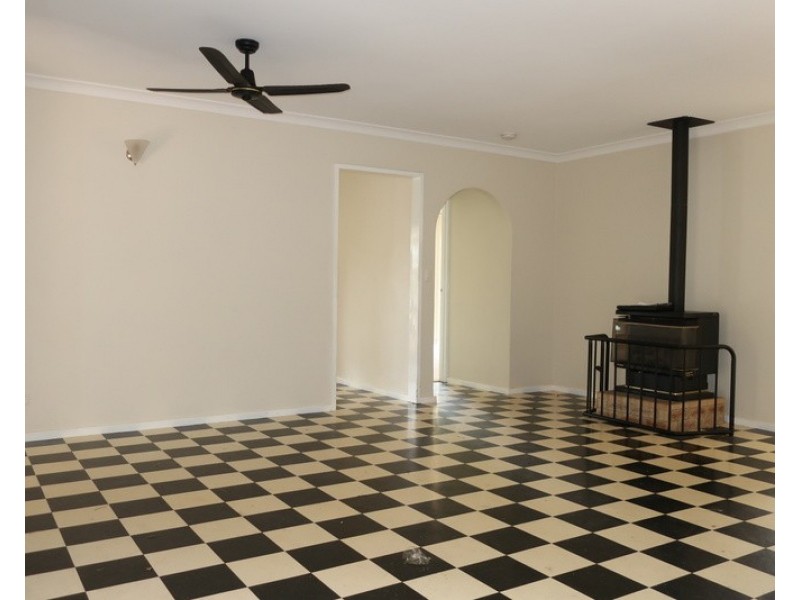 18 Malden Road, Kingsley WA 6026