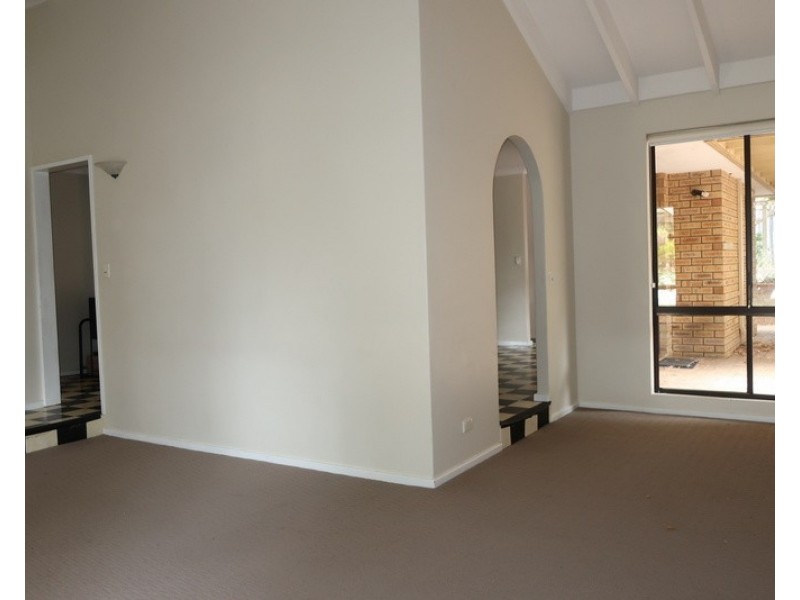 18 Malden Road, Kingsley WA 6026