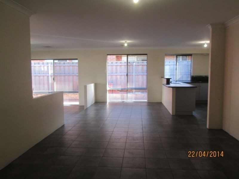 23 Bancombe Crescent, Ellenbrook WA 6069