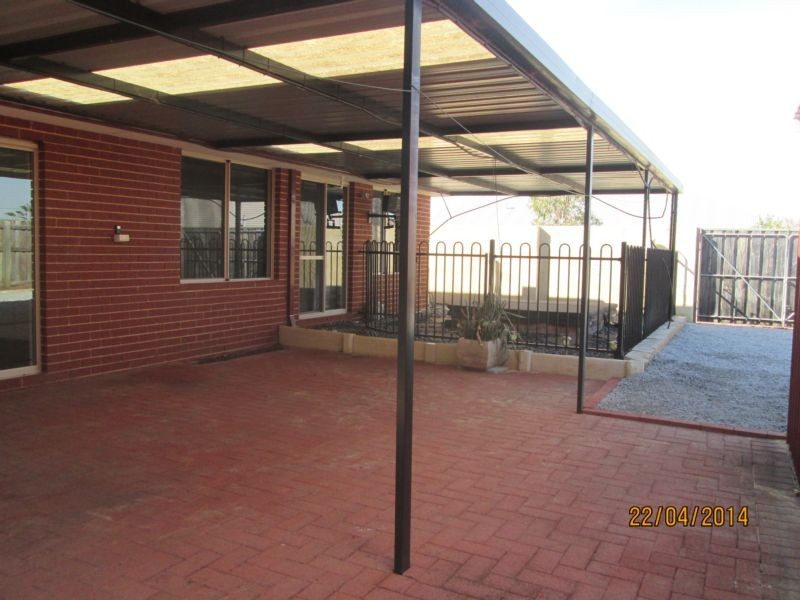 23 Bancombe Crescent, Ellenbrook WA 6069