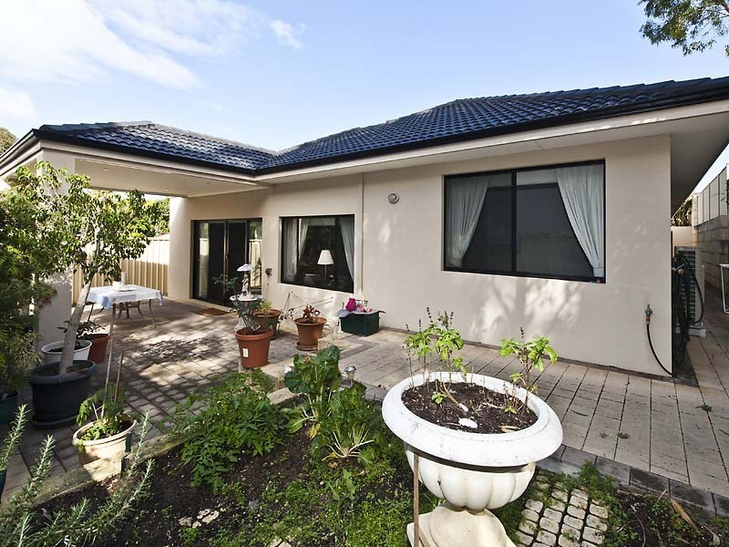 42A Dover Crescent, Wembley Downs WA 6019