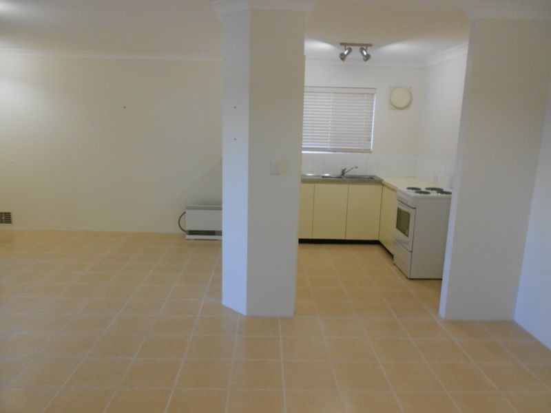 20/4 Waterway Court, Churchlands WA 6018