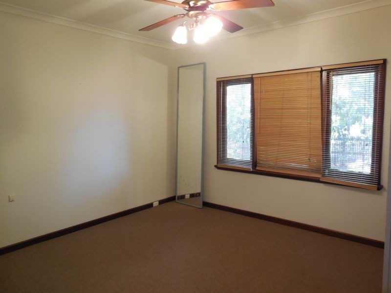 104 Barnes Street, Innaloo WA 6018