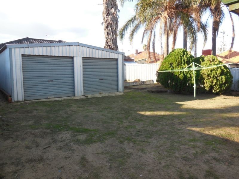 104 Barnes Street, Innaloo WA 6018