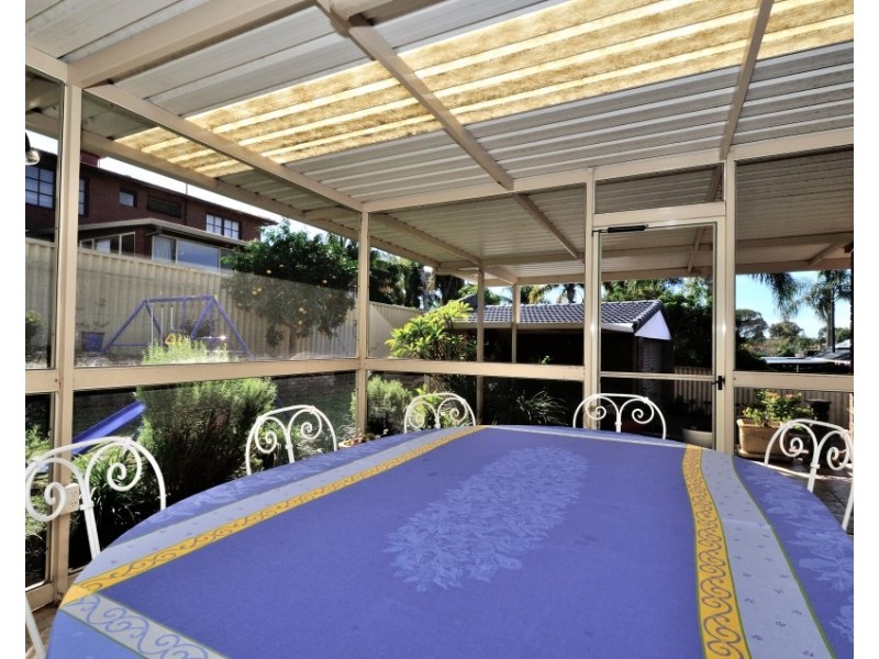 9 Bentley Street, Hamersley WA 6022