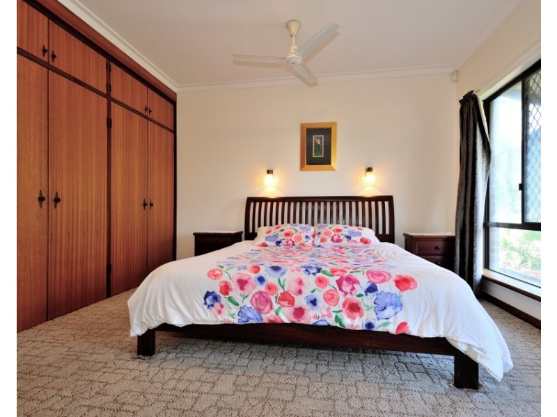 9 Bentley Street, Hamersley WA 6022