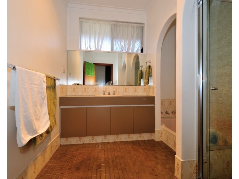 9 Bentley Street, Hamersley WA 6022