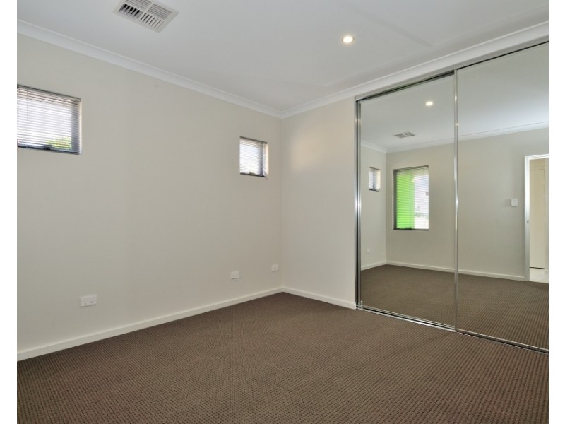 1D Lilacdale Road, Innaloo WA 6018