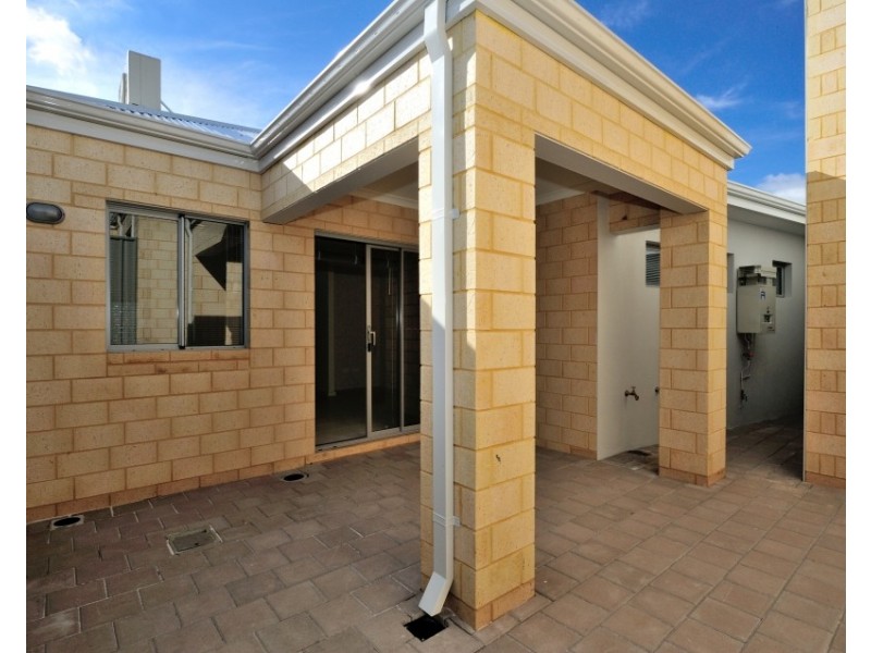 1D Lilacdale Road, Innaloo WA 6018