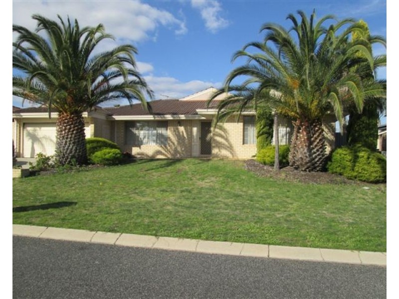 5 Seppelt Place, Marangaroo WA 6064