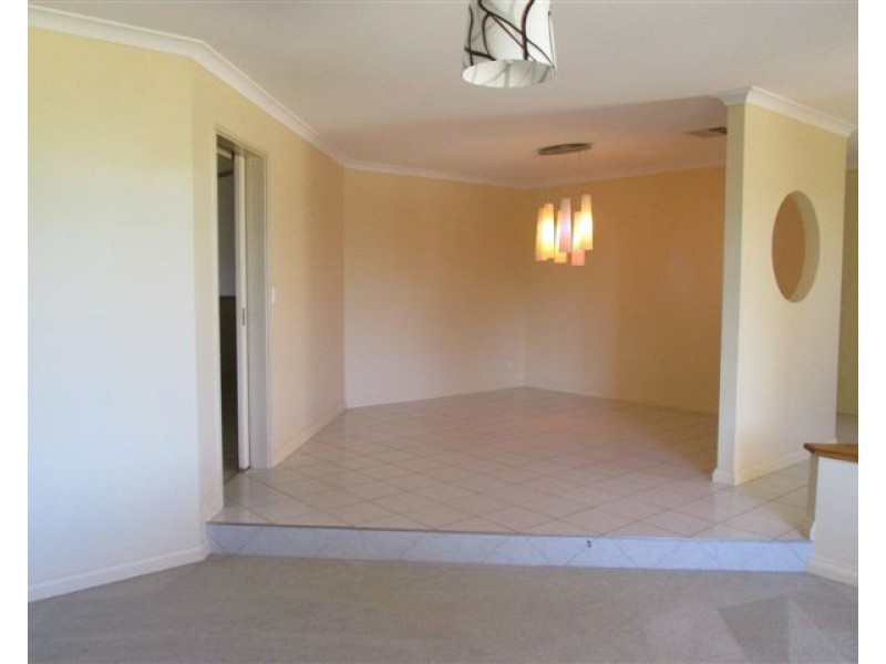 5 Seppelt Place, Marangaroo WA 6064