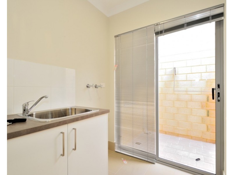 1a Lilacdale Road, Innaloo WA 6018