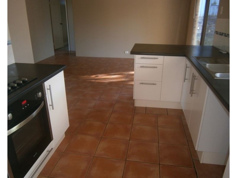 4 Martinup Court, Heathridge WA 6027