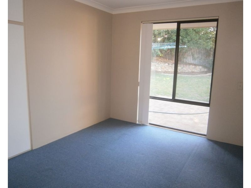 4 Martinup Court, Heathridge WA 6027