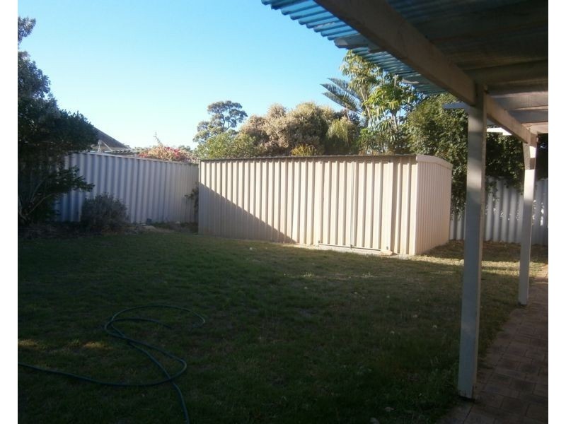 4 Martinup Court, Heathridge WA 6027