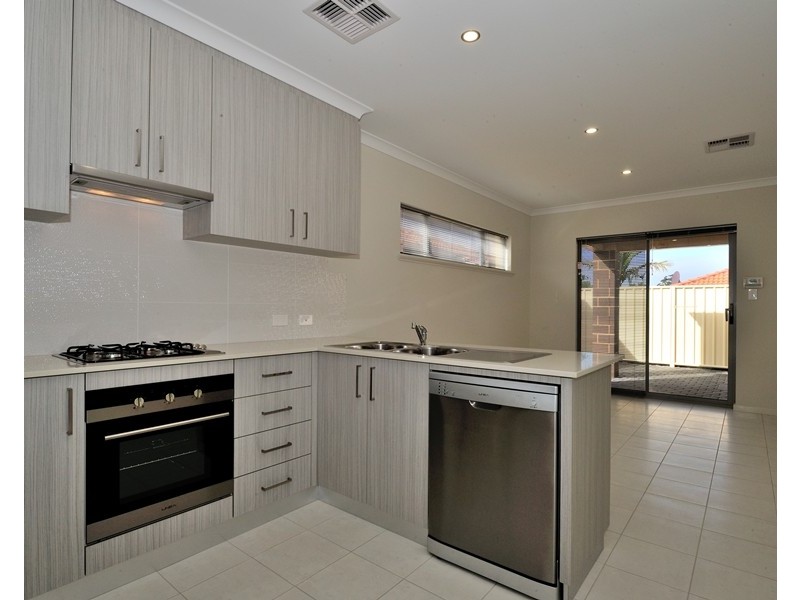 6D Donatti Road, Innaloo WA 6018