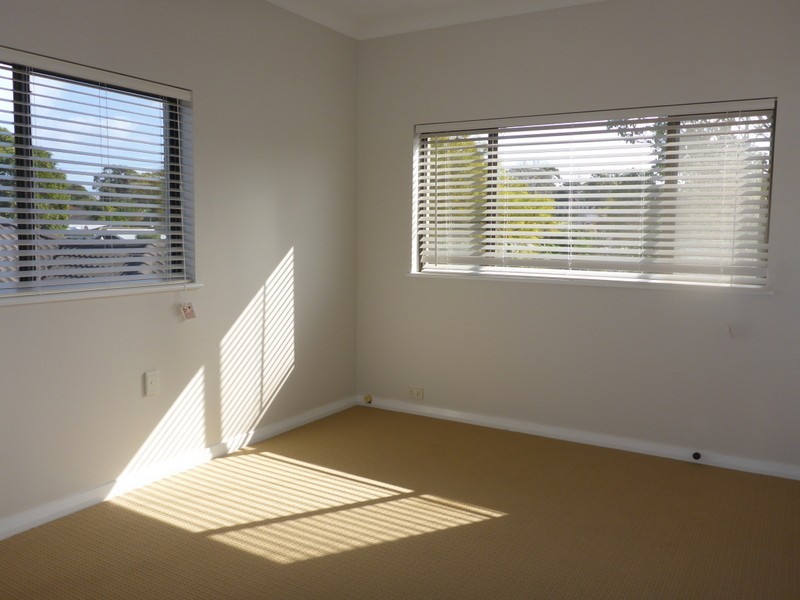 83 Pascoe Street, Karrinyup WA 6018