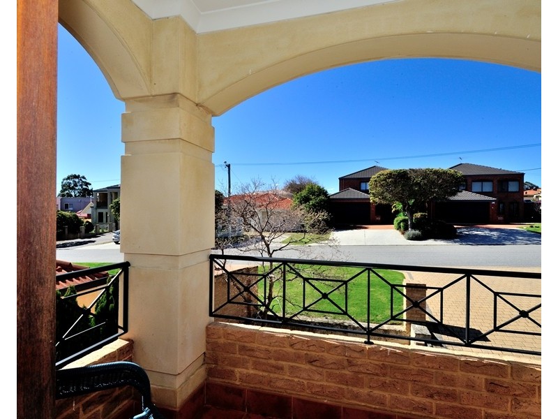 7a Mira Mar Street, Doubleview WA 6018