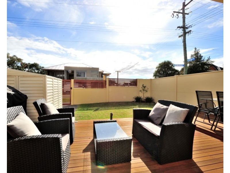1/103 Grand Promenade, Doubleview WA 6018