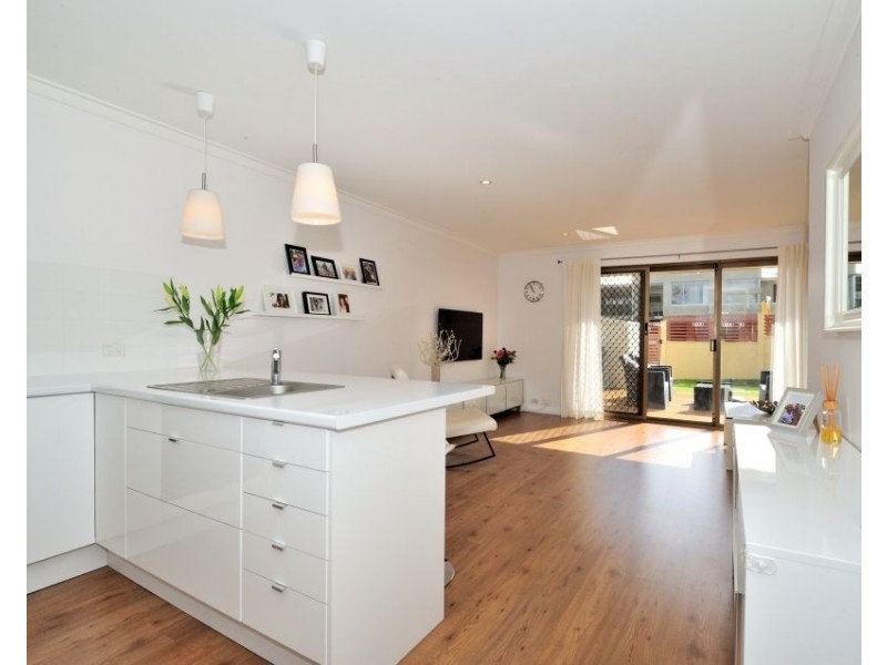 U1/103 Grand Promenade, Doubleview WA 6018