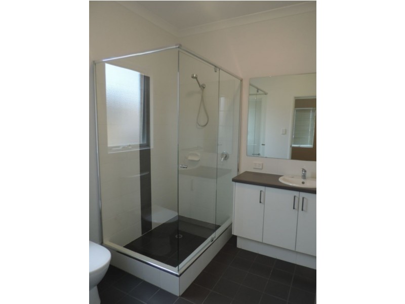 4 Oxted Link, Butler WA 6036