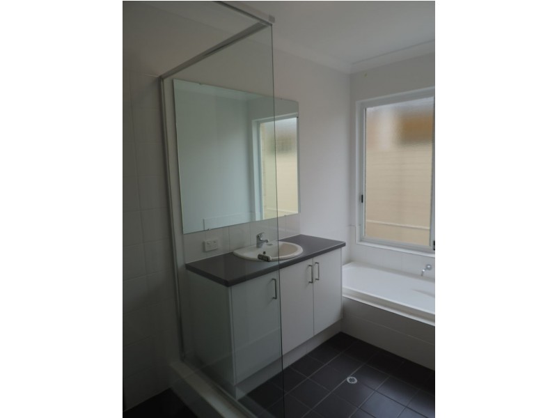 4 Oxted Link, Butler WA 6036