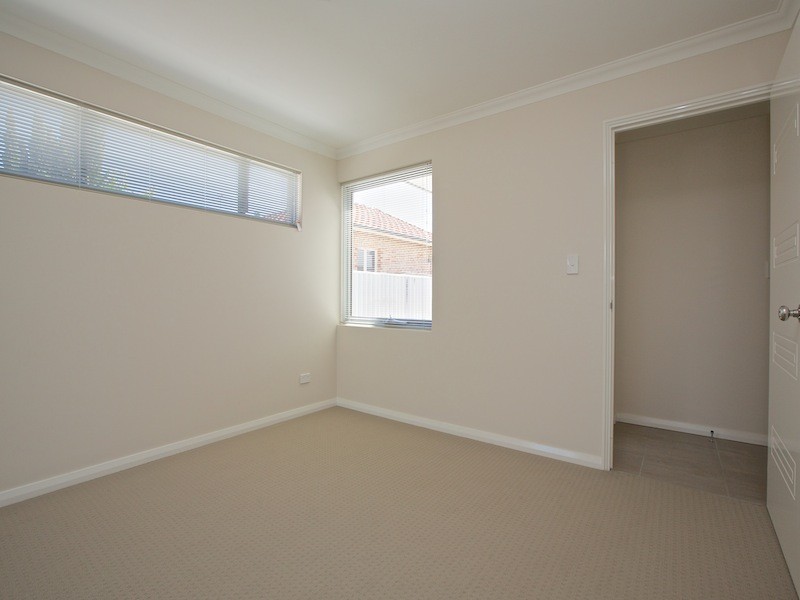 2/37 Lilacdale Road, Innaloo WA 6018